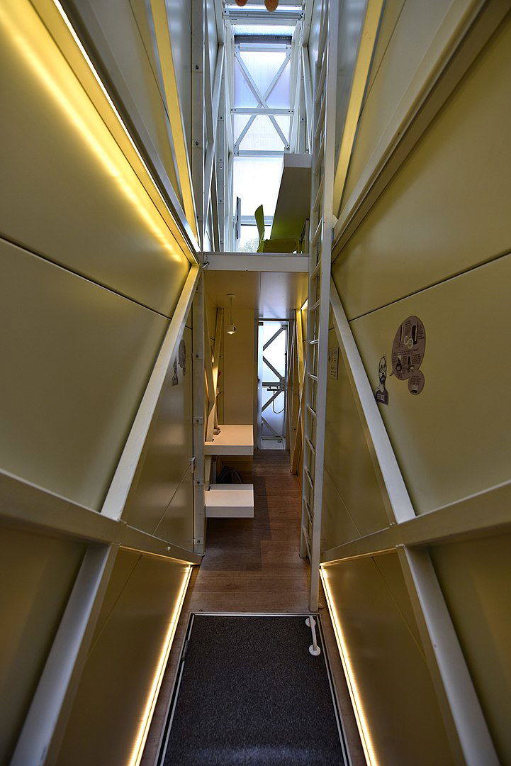 Keret_House__Poland_1