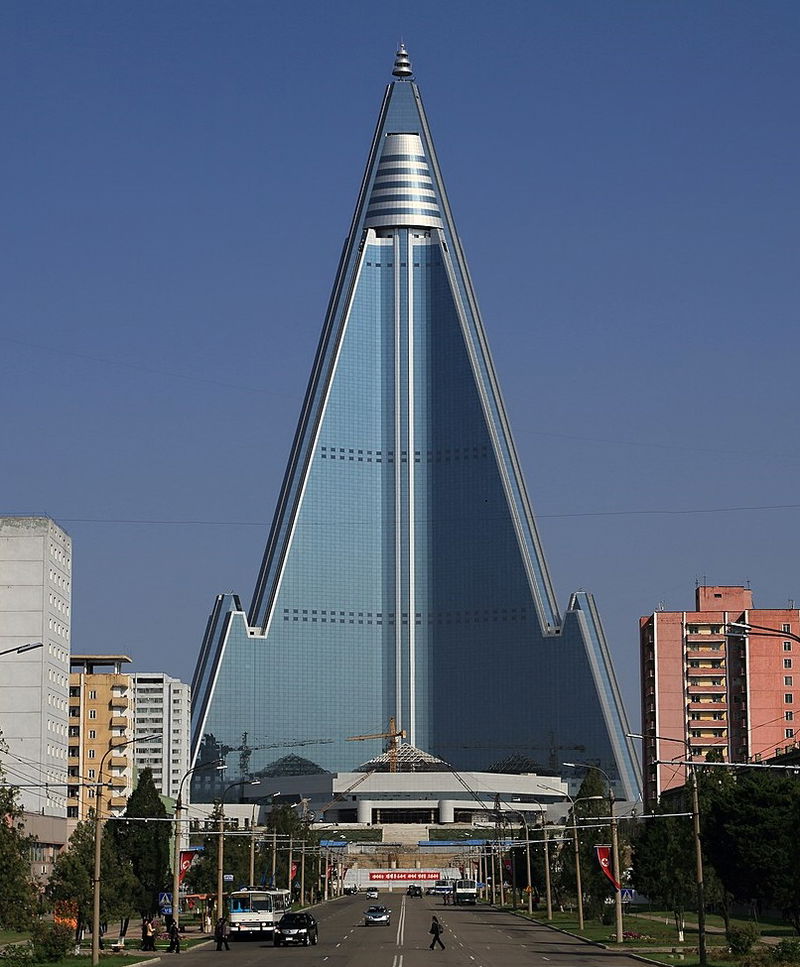 Most Expensive Construction Mistakes Ryugyong hotel