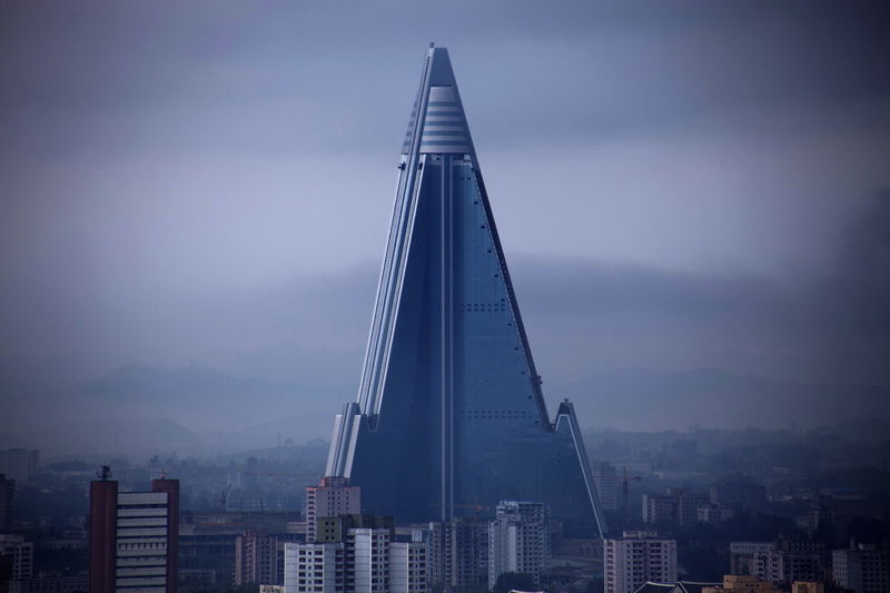 North_Korea_-_Ryugyong_hotel__5015282991_