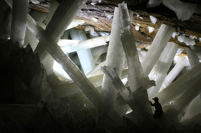 Cave_of_the_crystals