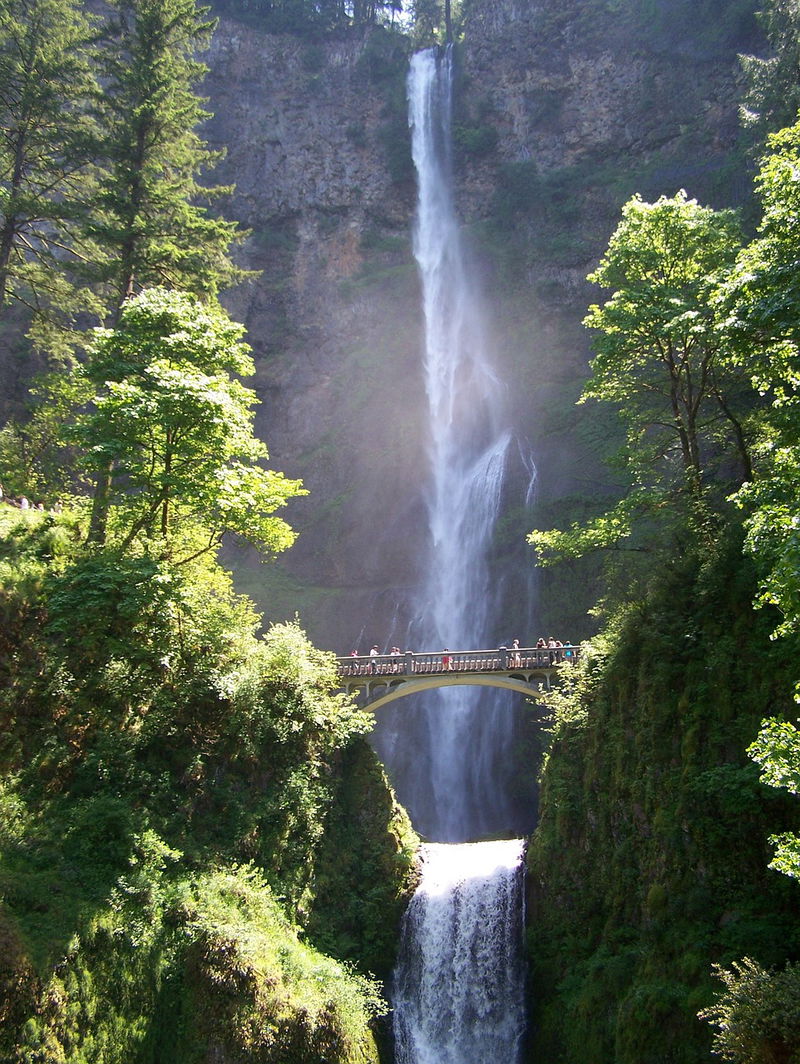 8__Multnomah_falls_bridge