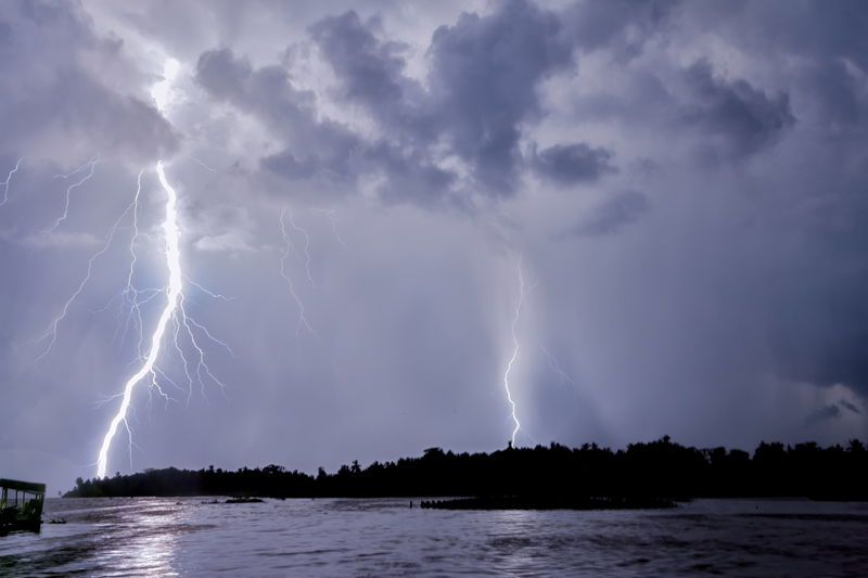 Catatumbo_Lightning_-_Rayo_del_Catatumbo__23691566642_