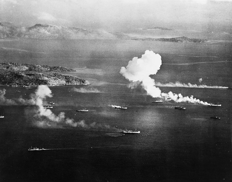 Japanese_shipping_under_attack_in_Truk_Lagoon_during_Operation_Hailstone__17_February_1944