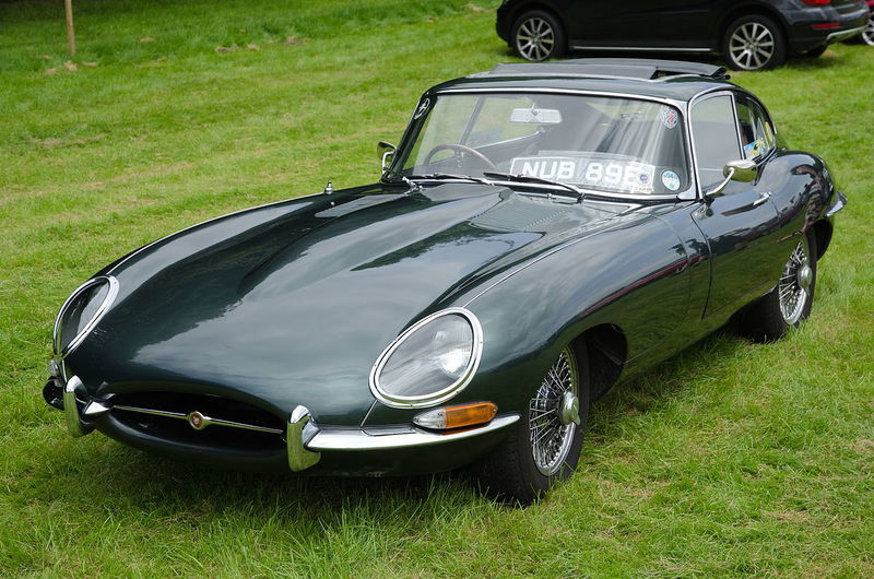 Jaguar_E-Type