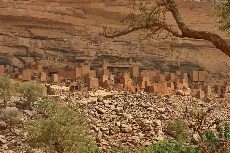 Bandiagara_escarpment_2