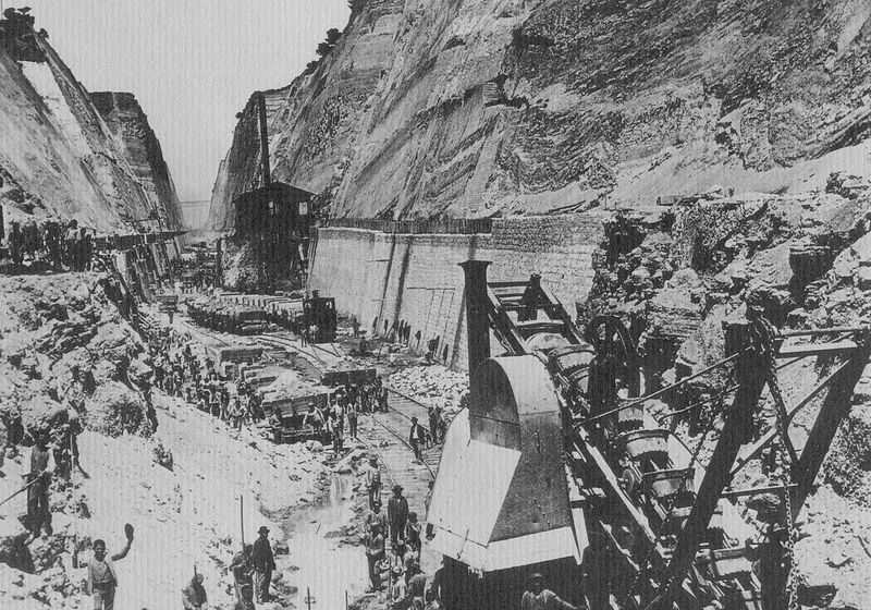 Corinth_canal_construction