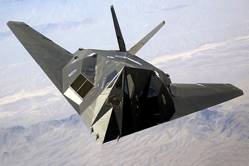 F-117_Nighthawk_Front