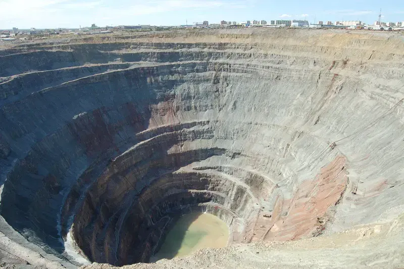 the pit mirny