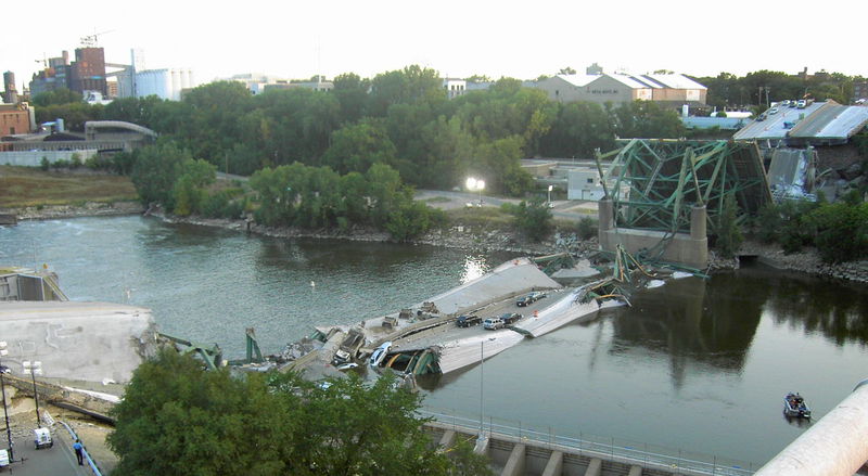 I35_Bridge_Collapse