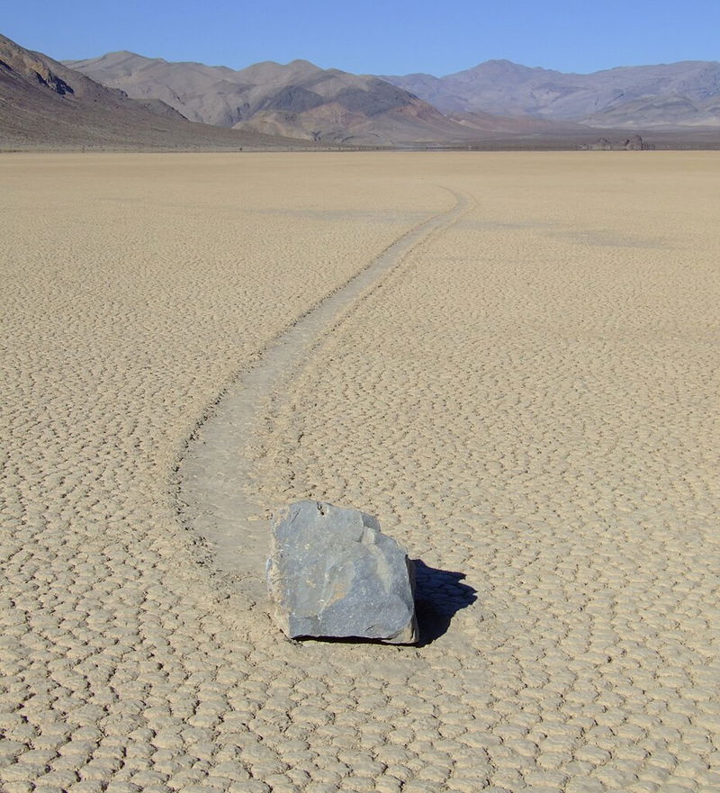 Death Valley sailing stones