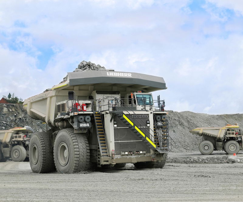 Liebherr T284 Mining Truck