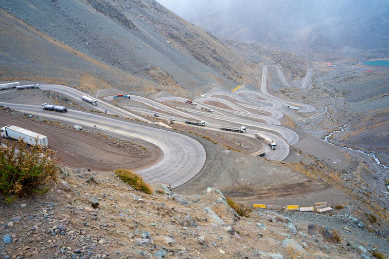 Los Caracoles Pass