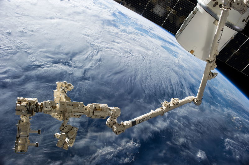 iss_space_crane