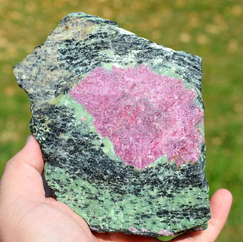 Zoisite_rubies