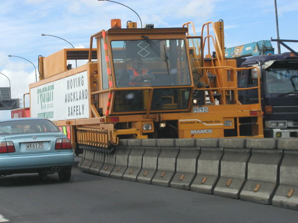 Golden_Gate_Bridge_Road_Zipper_